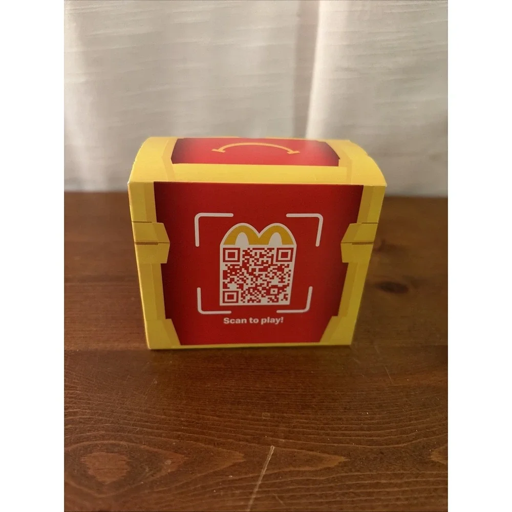 NEW McDonalds Happy Meal Roblox‎ Pet Simulator Toy 2 Mystery Pet Chick